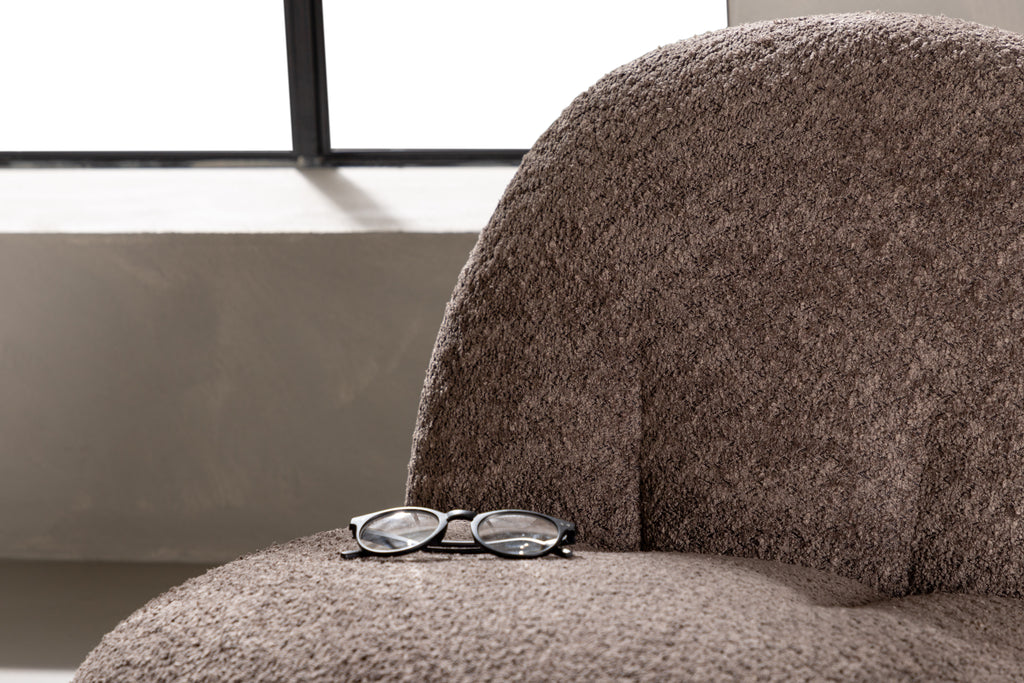 VARI Venture Home - Omaha Lounge Chair Brown