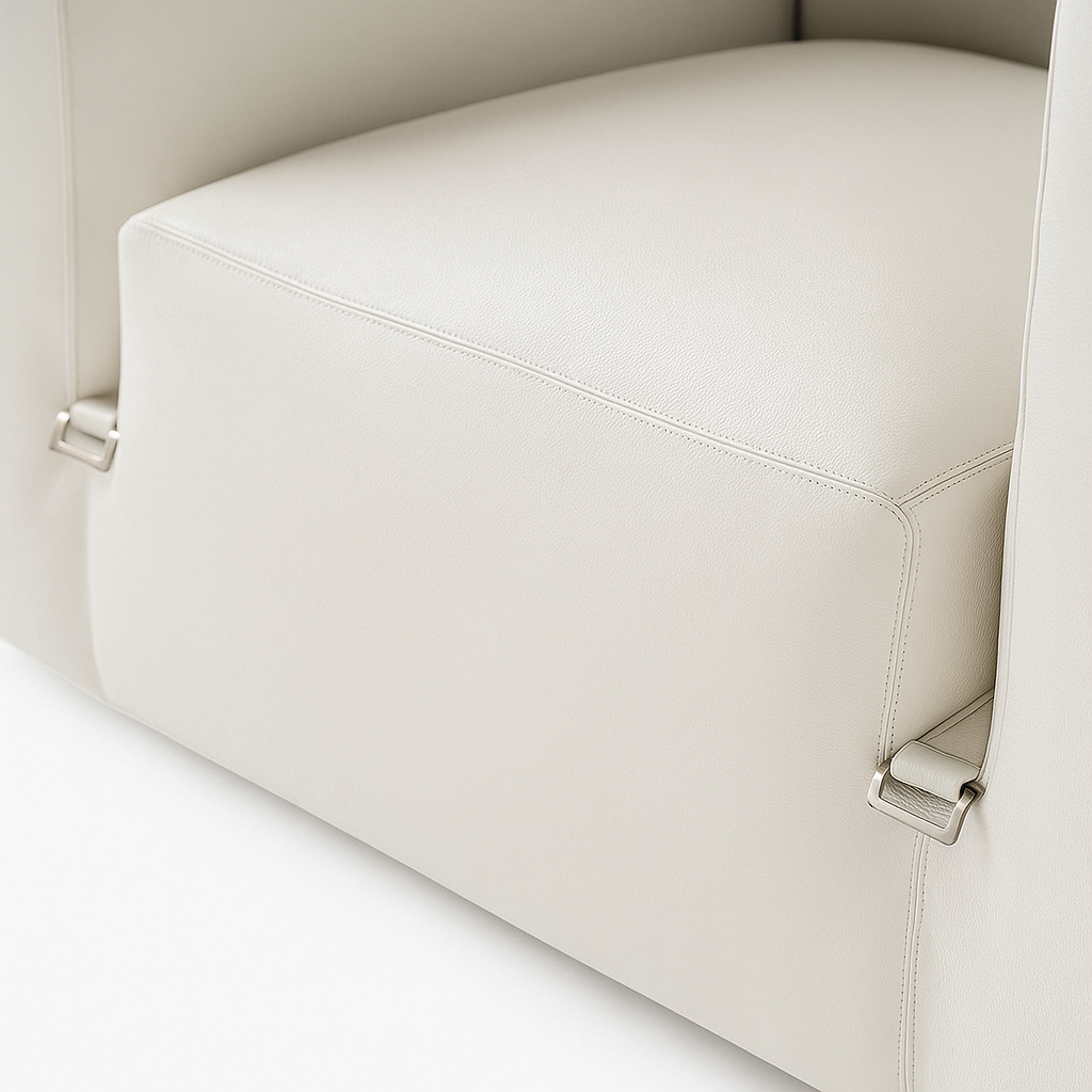 Le Mura Armchair