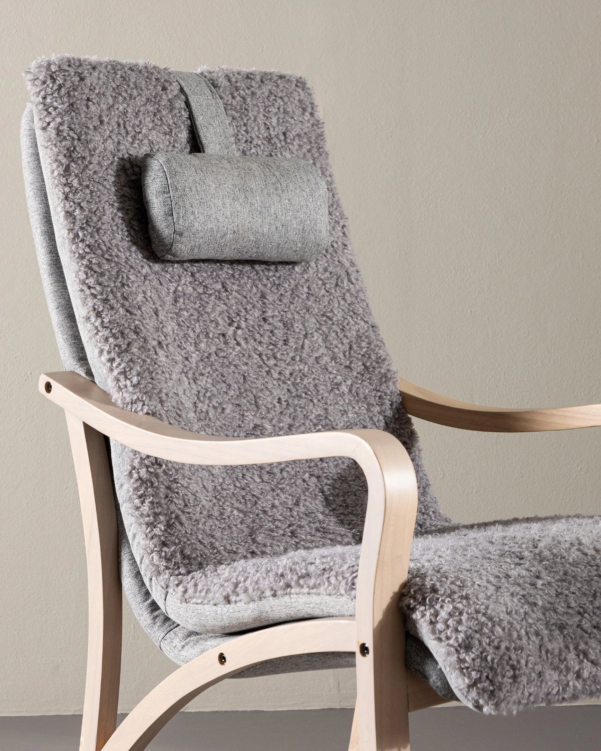 Venture Home - FÅRÖ Grey Armchair