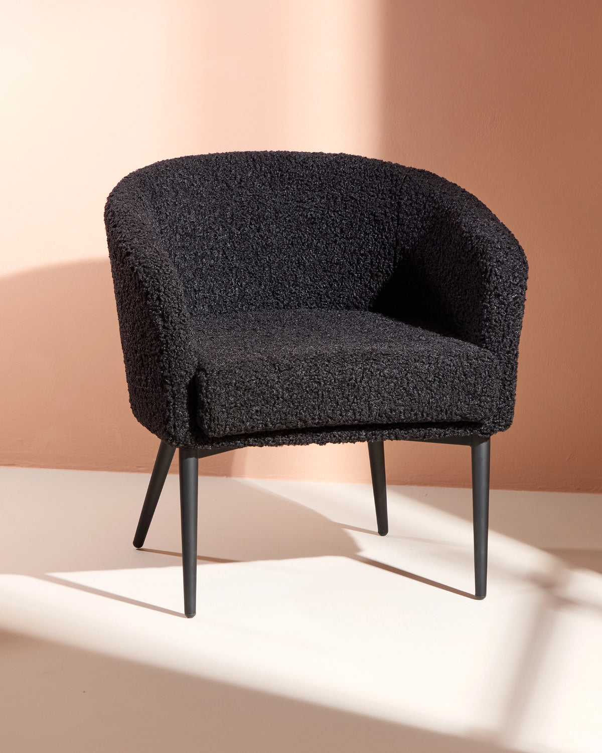 Venture Home - FLUFFY Armchair