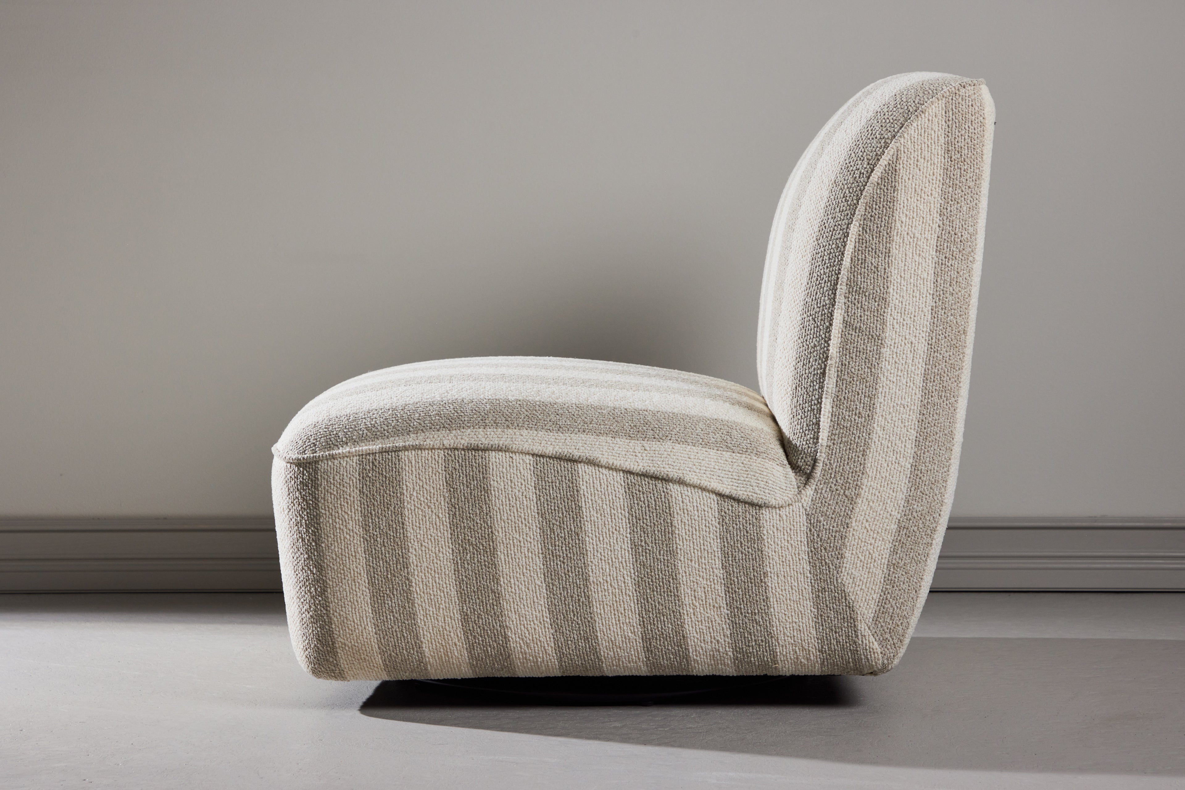 Venture Home - MY Striped Lounge Chair