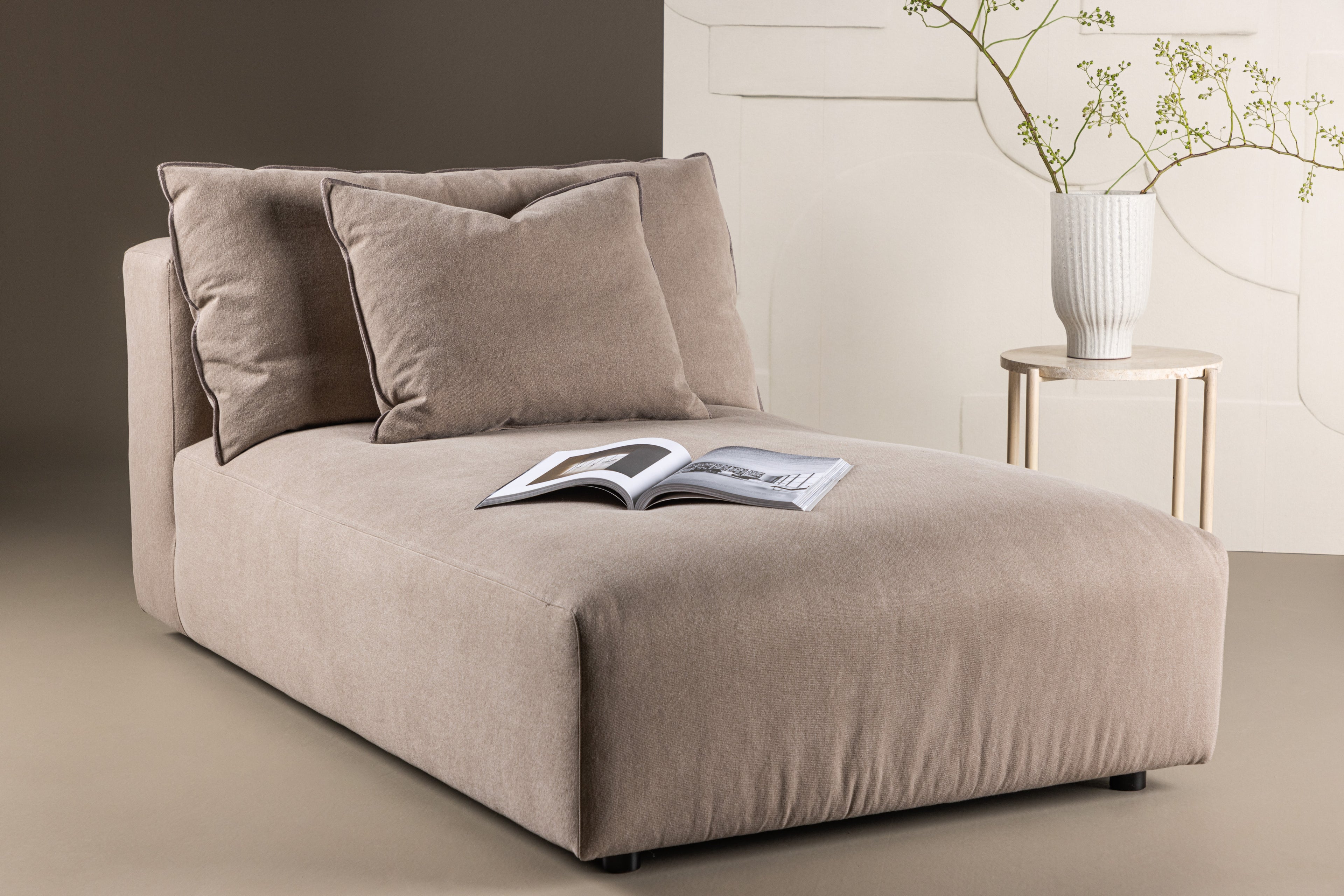 Venture Home - Malö Lounge Chair