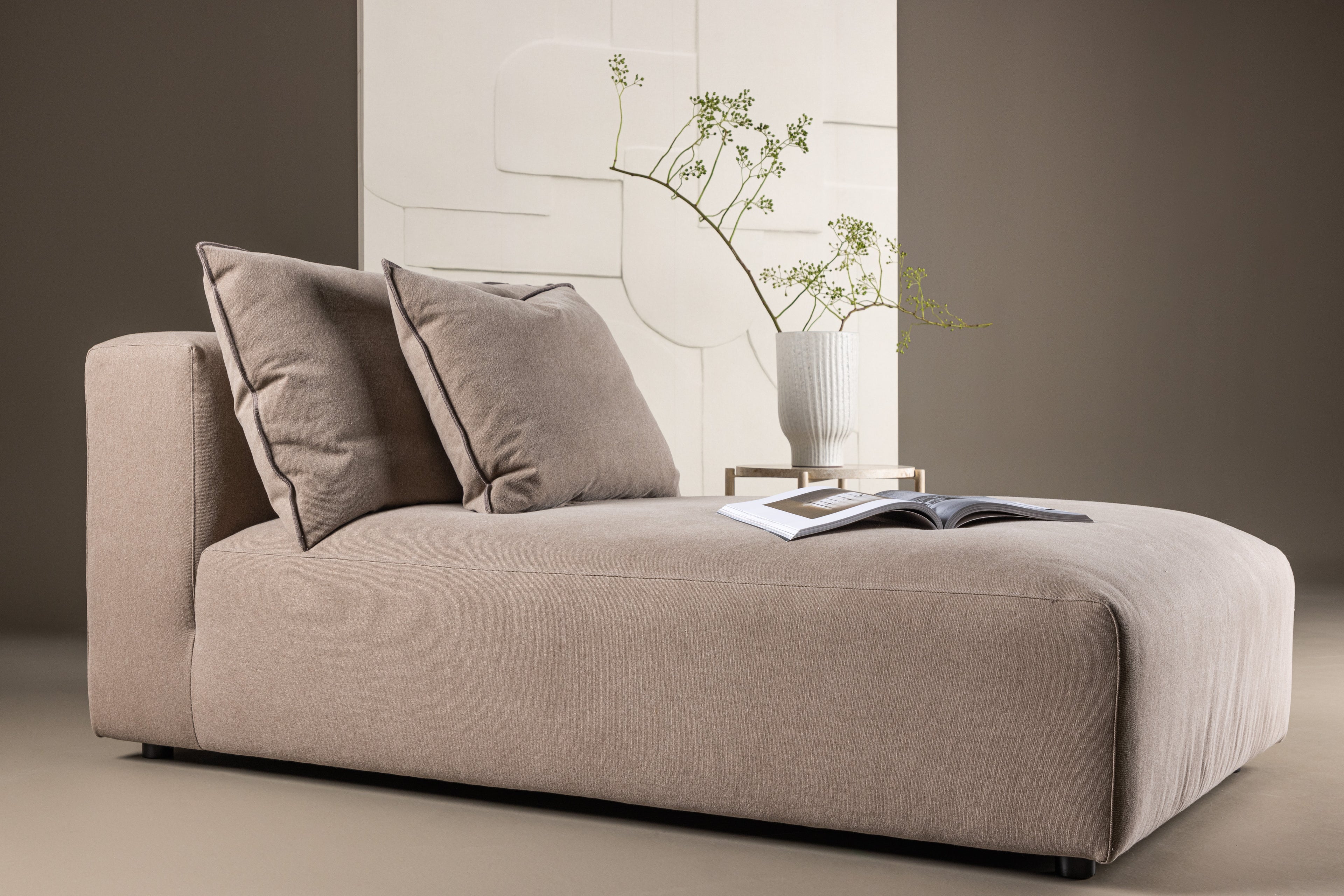 Venture Home - Malö Lounge Chair