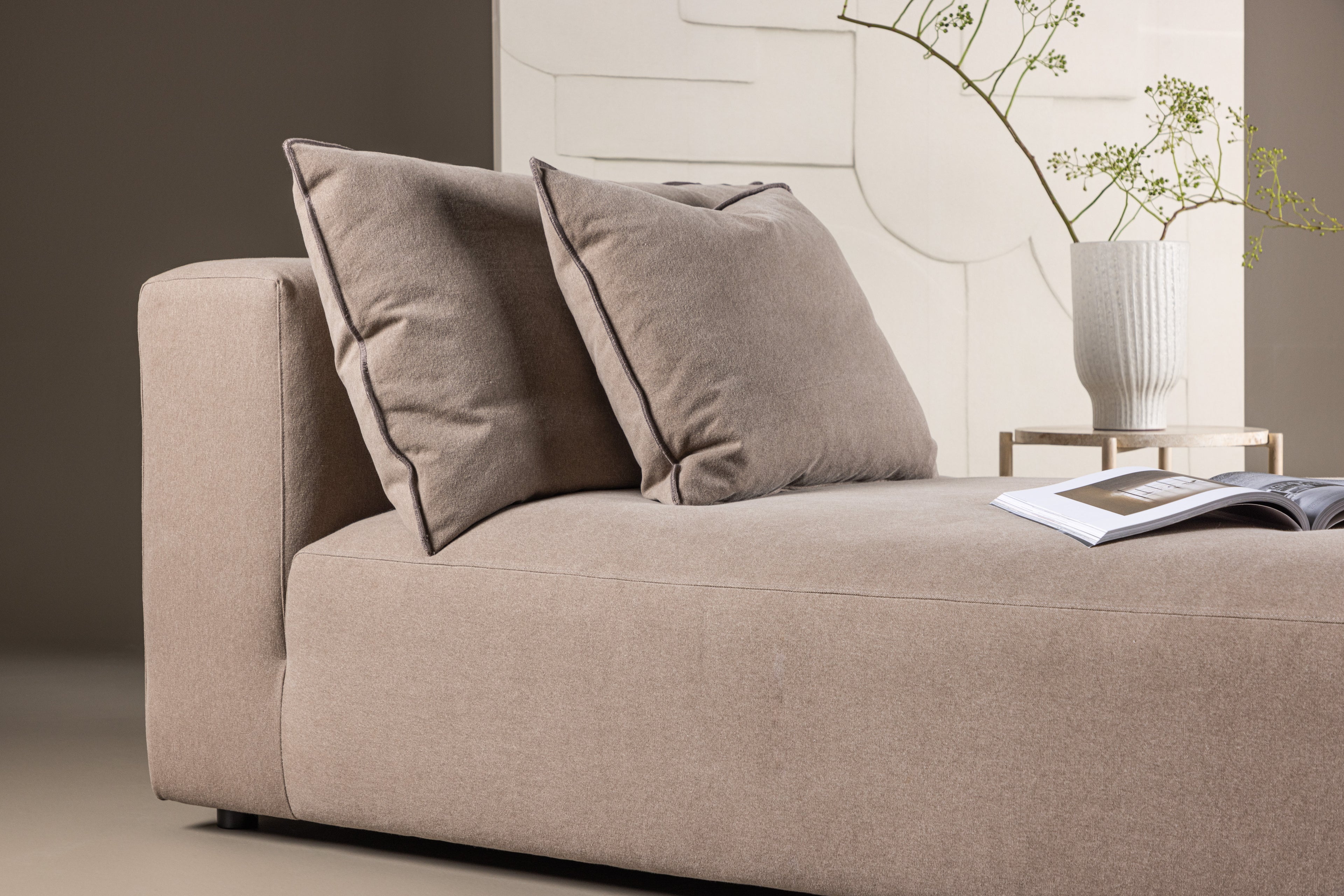 Venture Home - Malö Lounge Chair