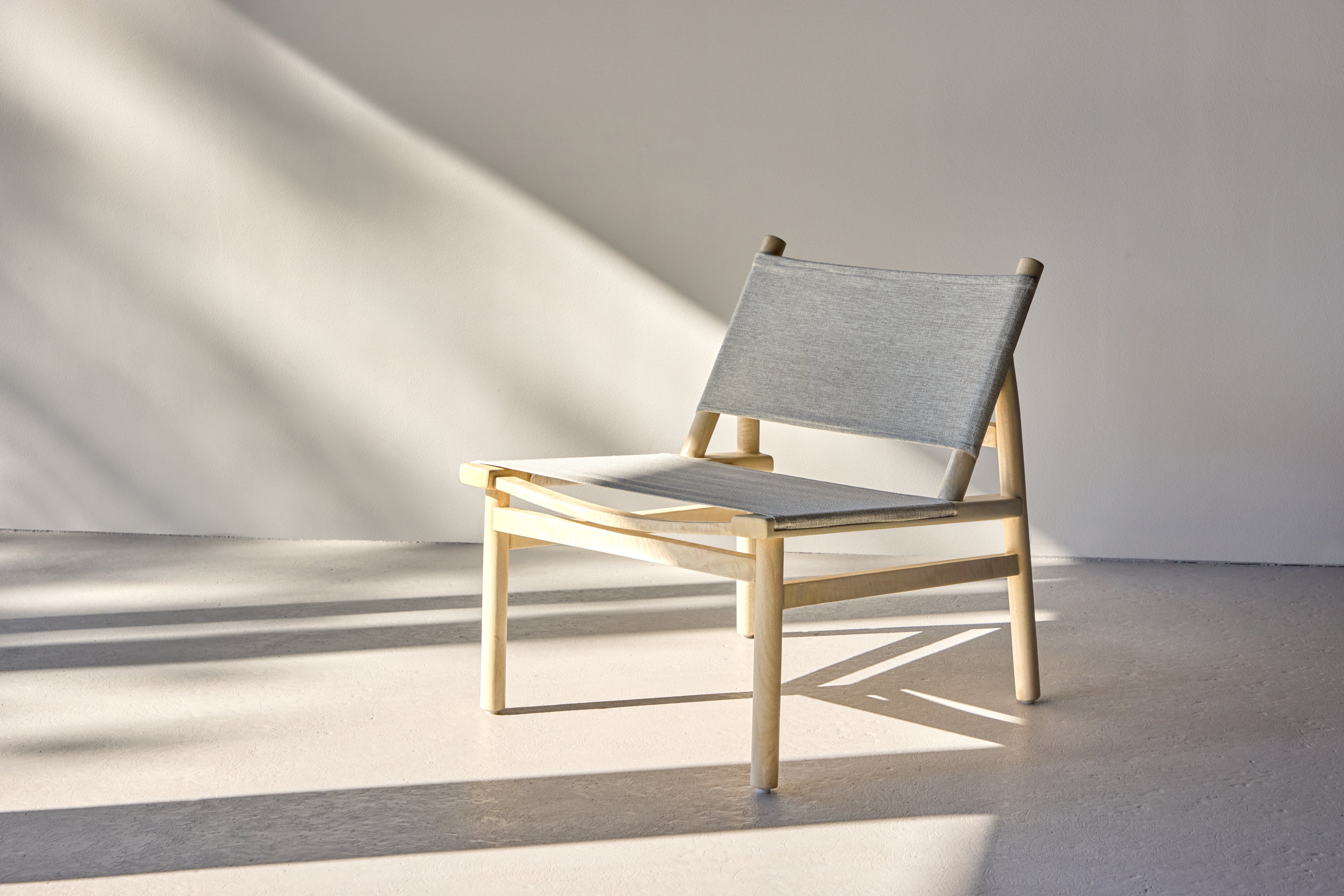 Venture Home - MILLO Lounge Chair