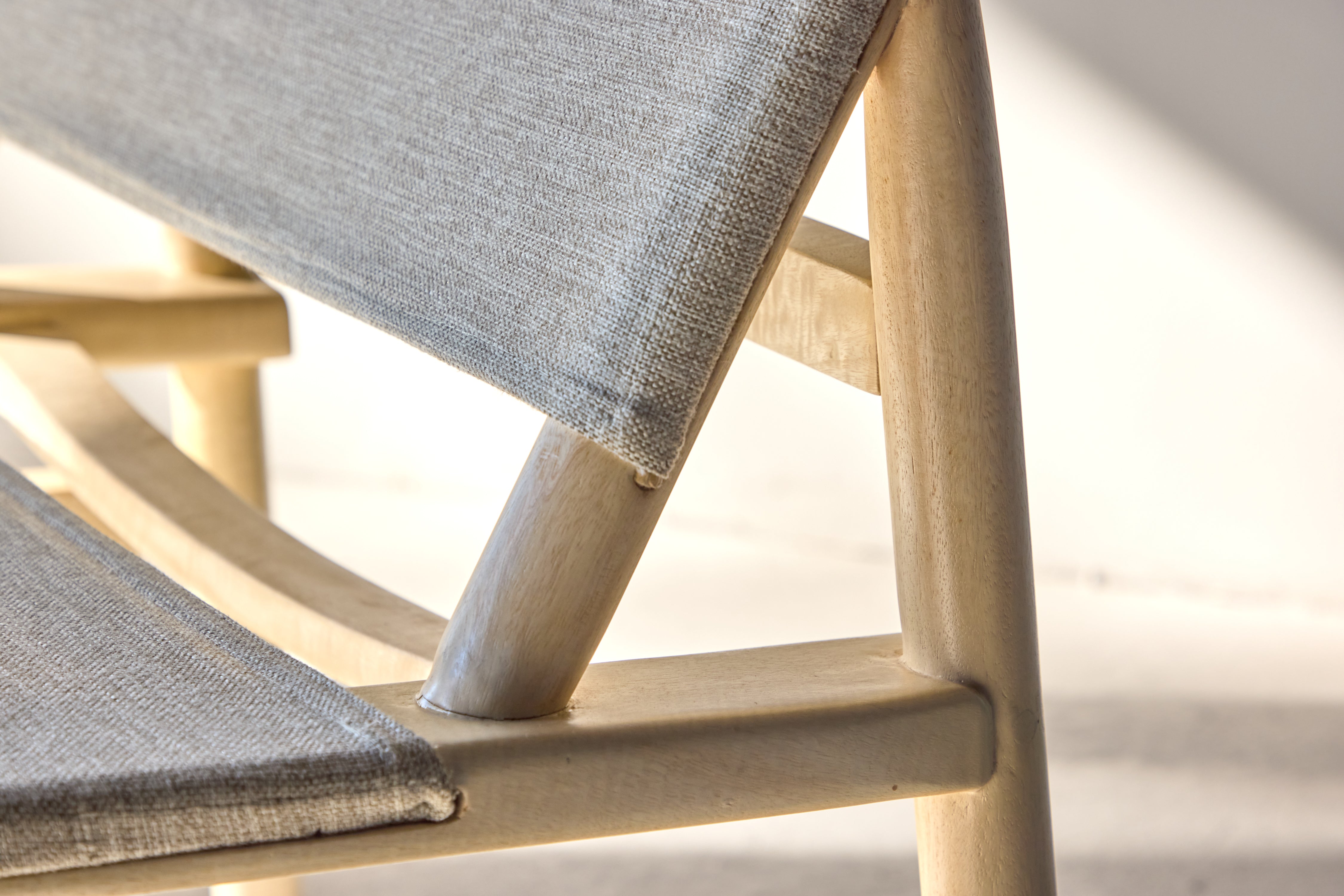 Venture Home - MILLO Lounge Chair